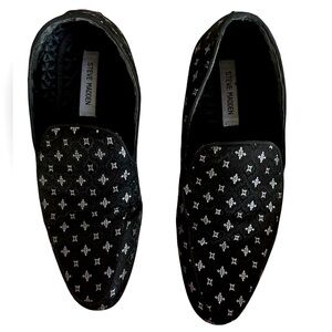 Steve Madden Black men’s loafers. Size 9